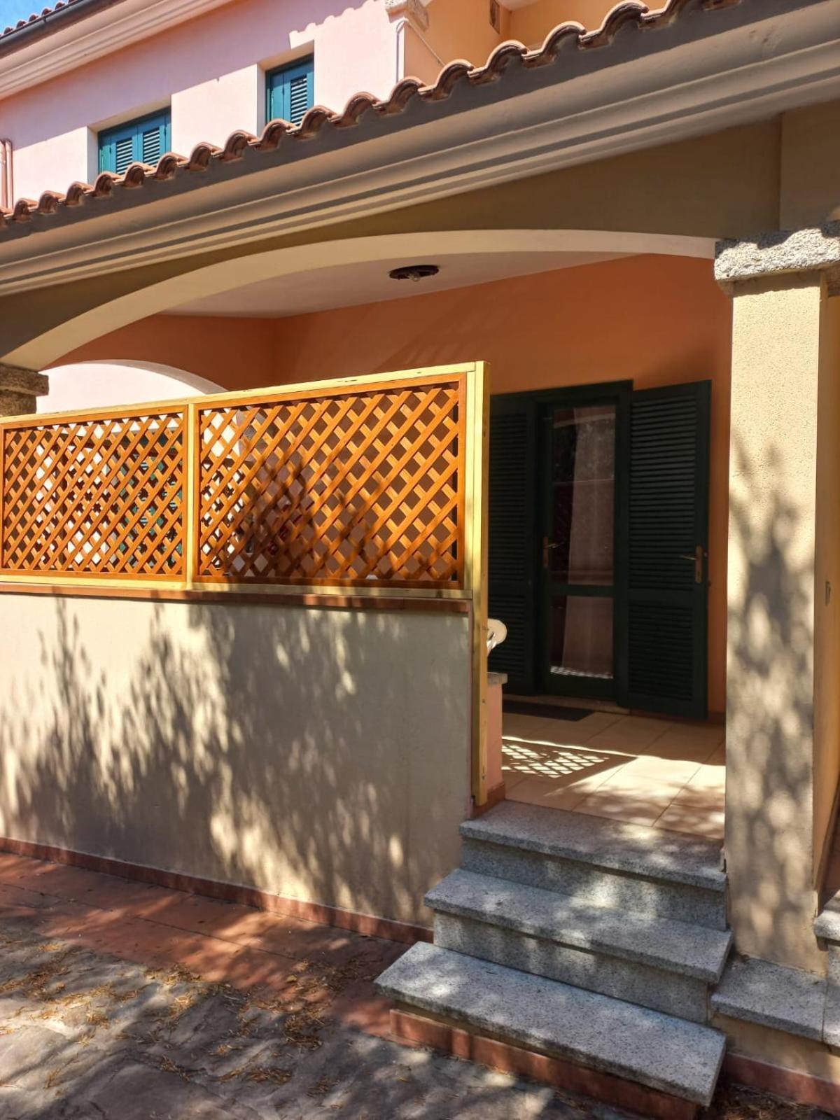Residence La Funtana San Teodoro  Eksteriør bilde